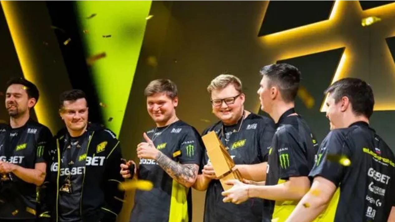 的见证下 的见证下